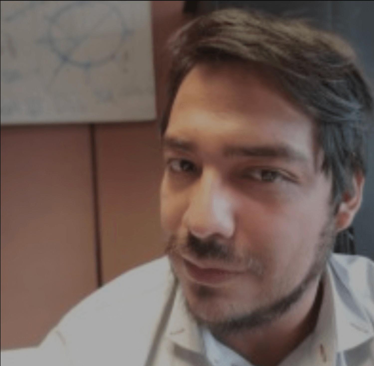 Investigador en proyectos de IA - Víctor Sosa